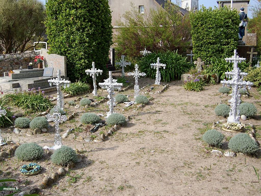 Le cimetière des Anglais Drummond Castle à Molène