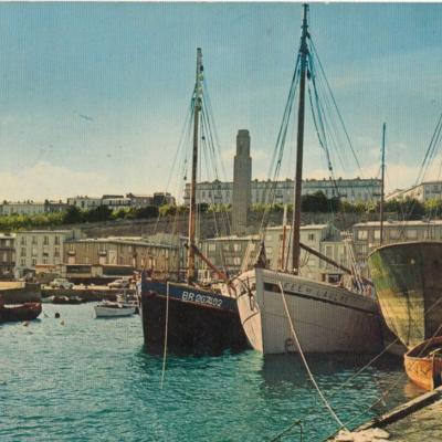 Gabarres A Quai A Brest Fee De L Aulne Editions Jos Le Doare