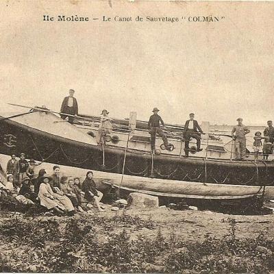 Cpa Le Canot Colman Molene