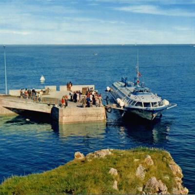 Hydro Kometa A Quai A Ouessant Editions Cim Combier Imprimeur Macon Datee 1971