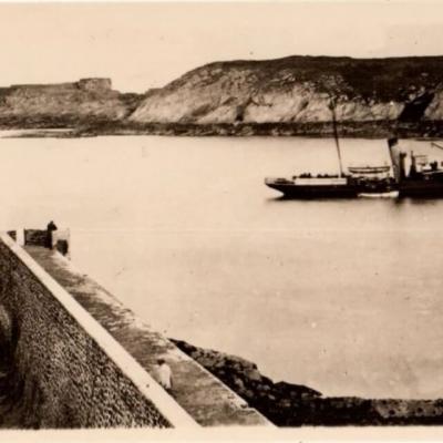 Le Bateau Douessant La Pointe De Kermorvan Editions Gaby Artaud Ref97