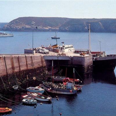 Enez Eussa Ii A Quai A Ouessant Editions Artaud Ref 26 1