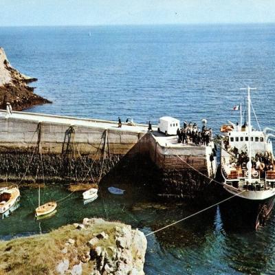 Enez Eussa2 Accoste Ouessant Editions Combier Refci3 P1969