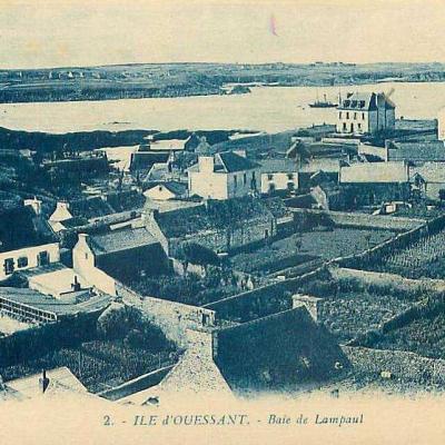 Ouessant La Baie De Lampaul Et Le Travailleur Photo Berthele Ouessant Ref2