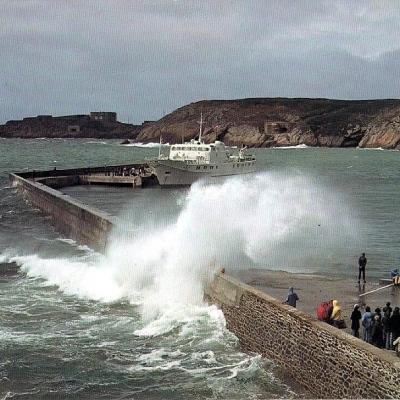 Le Fromveur Quai Conquet Photo Yrcaoudal Editions Yca Ref2618