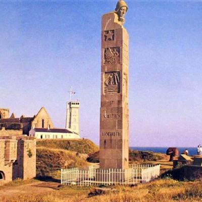 Saint Mathieu Monument Morts Oeuvre Quillivic Edjosledoare Ct9767 P1986